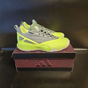 Adidas Dame Certified 2 Men's Size 11.5